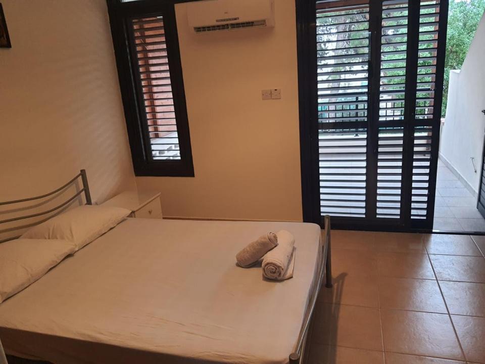 Lovely 2 Bedrooms In The Tourist Area In Paphos . מראה חיצוני תמונה